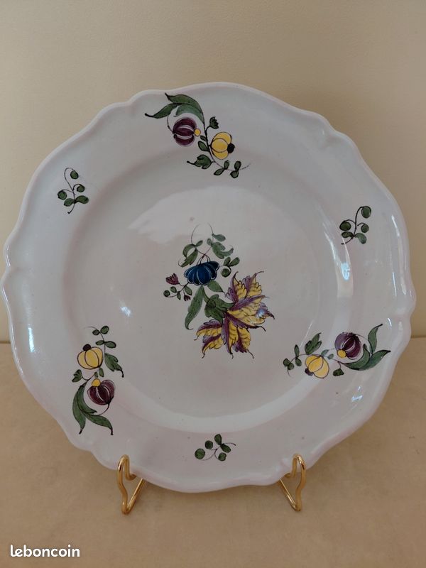 Assiette vintage Saint-Sever (image 1)