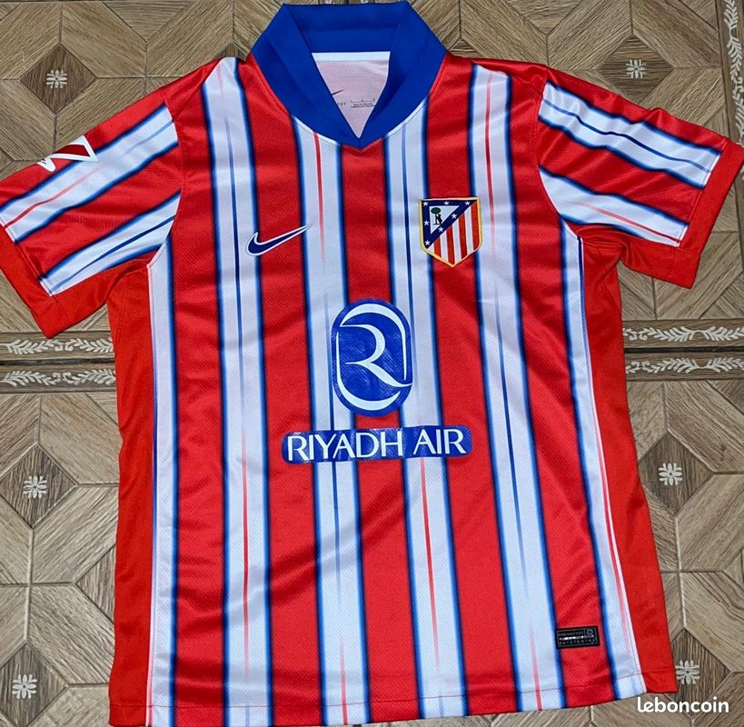 Maillot Atletico Madrid 24/25 – Floqué Griezmann 7, Taille S, Neuf Avec étiquettes