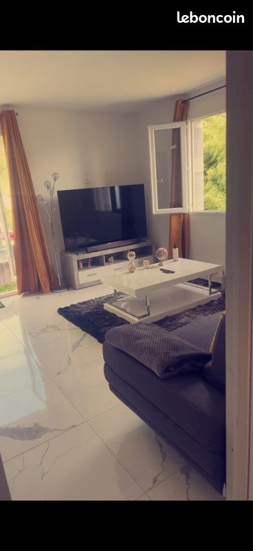 Appartement t2 à louer à l’année · à Sarrola-Carcopino · 800 €/mois