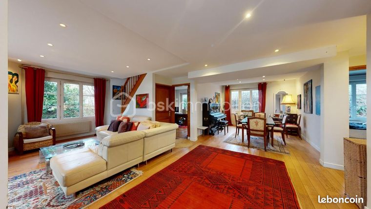 Maison 7 pièces 136 m²