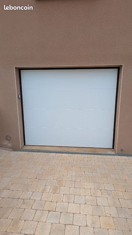 Porte de garage sectionnelle w confort motorisée marque weigerding (image 1)