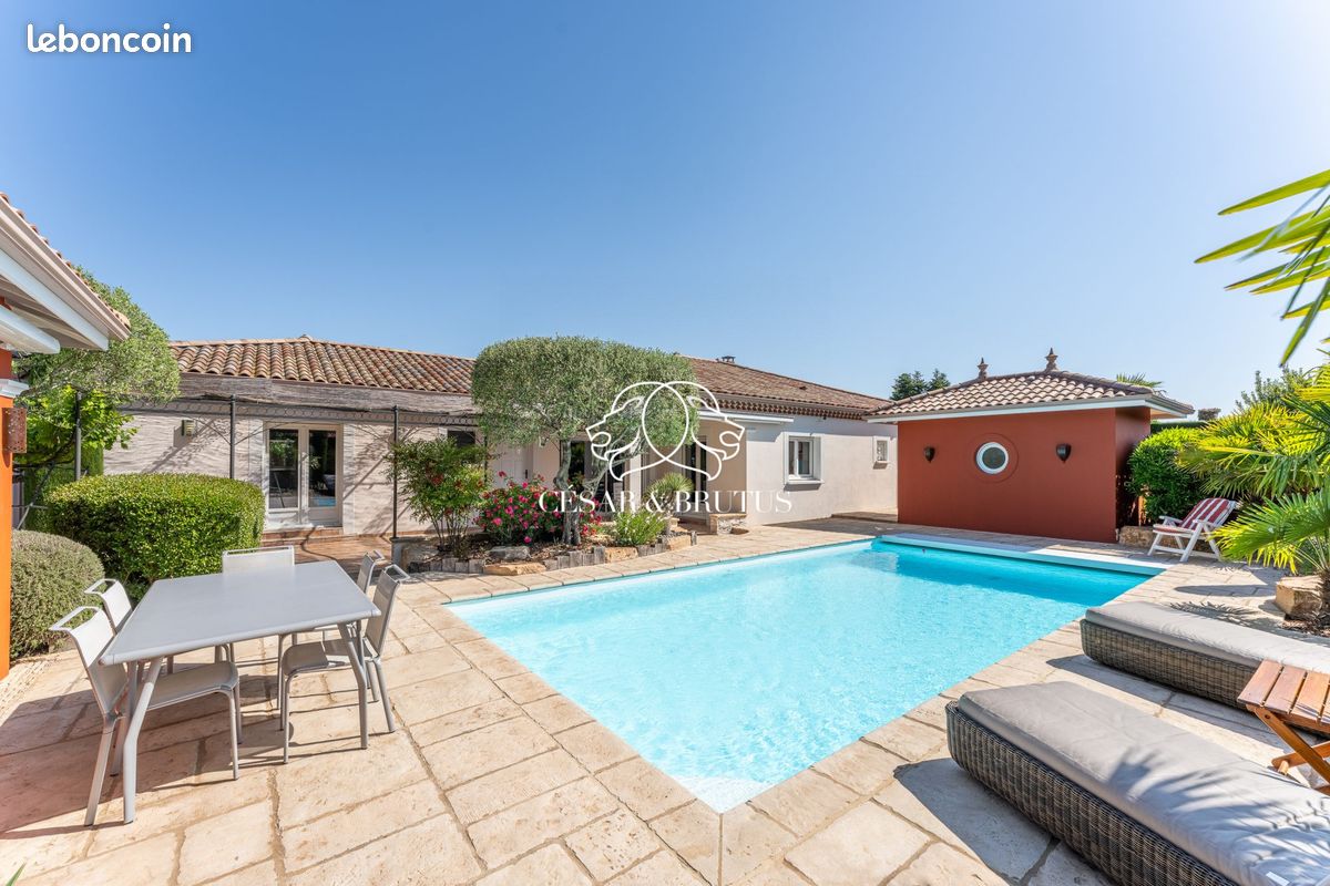 Maison 5 pièces 300 m² · à Assieu · 300 m² · 811 000 €
