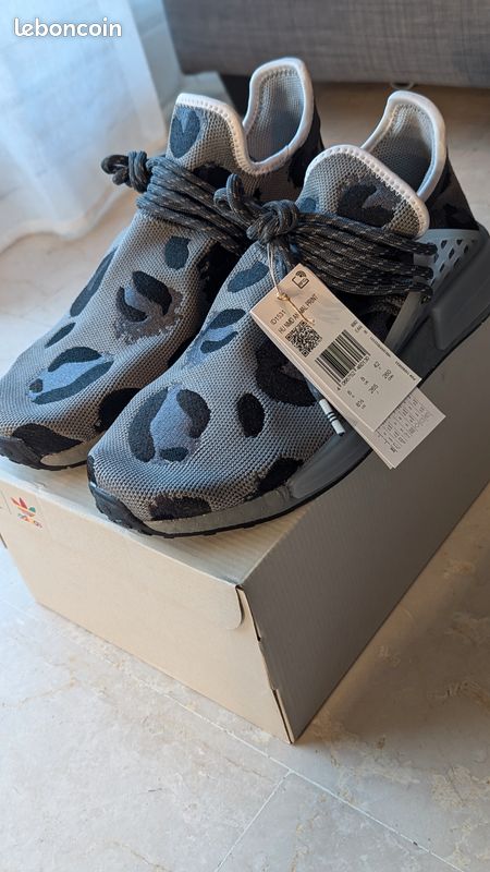 Baskets Adidas x Pharrell Williams Hu NMD Animal Print Chaussures