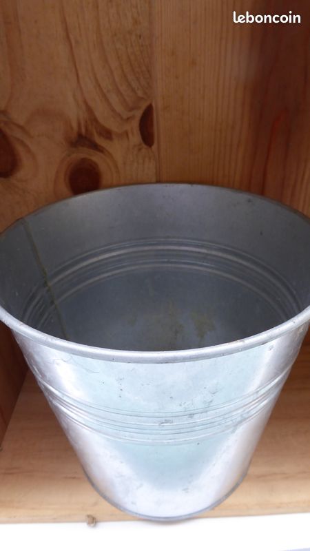Seau cache pot zinc (image 1)