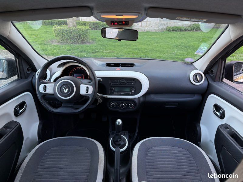 Renault Twingo 1.0 essence 70chv (image 5)