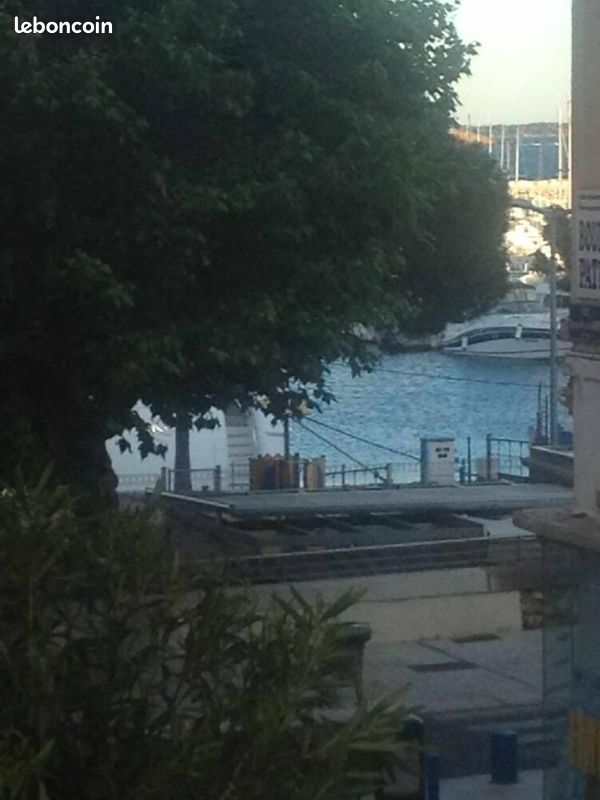 Bandol 83150 centre ville appt t2, terrasse dans maison de ville, parking couvert (image 8)