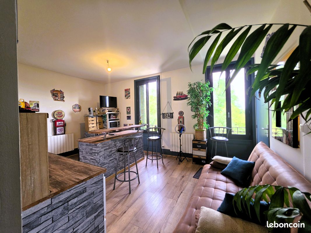 Immeuble 112 m² · à Replonges · 112 m² · 265 000 €