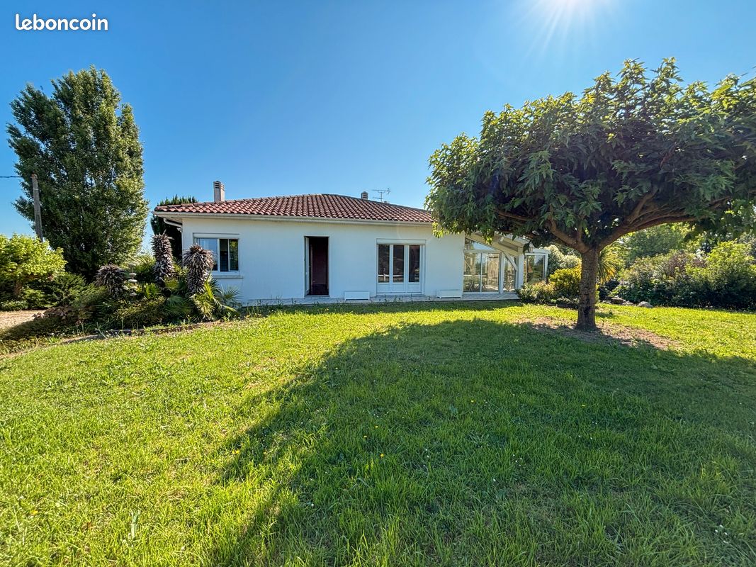Maison 7 pièces 215 m² · à Sainte-Croix-du-Mont · 215 m² · 286 000 €