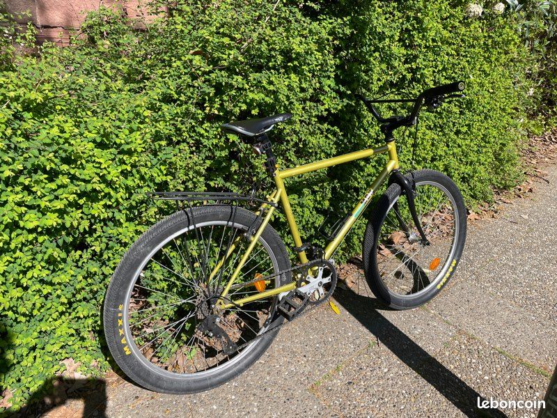 Pièces de vélo rétro vintage neuves dans leur boîte NOS Suntour BB92ML