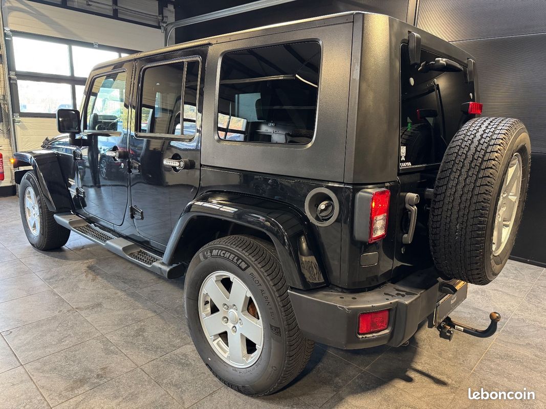Jeep Wrangler UNLIMITED SAHARA 2,8L CRD 177Ch 4X4 5 PORTES (image 3)