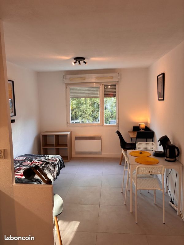 Appartement 1 pièce 18 m² · à Saint-Martin-d'Hères · 18 m² · 450 €/mois