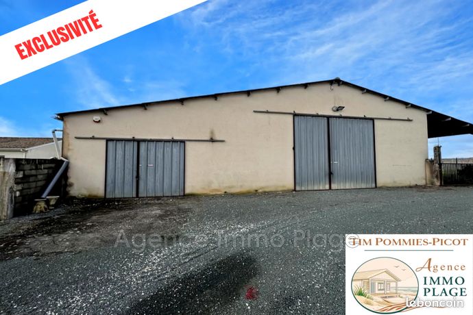 Maison 1 pièce 270 m²