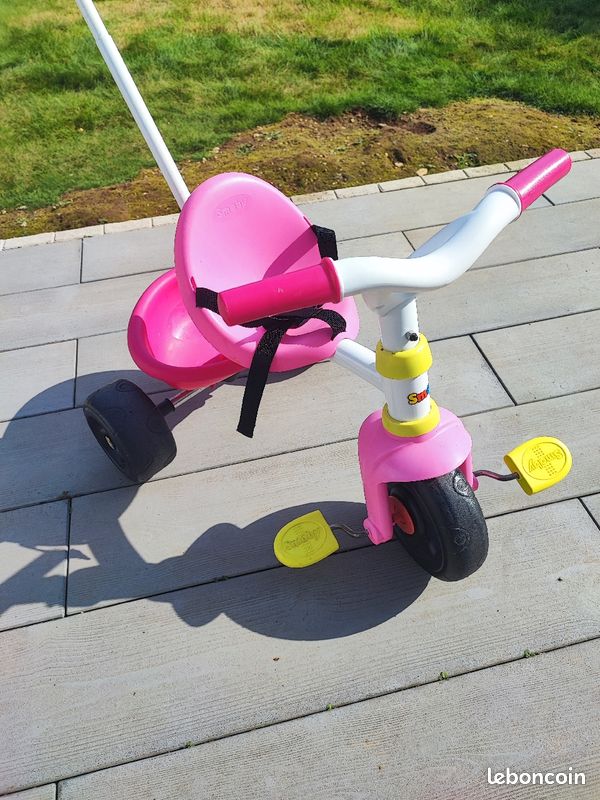 Vélo bébé / tricycle (image 1)