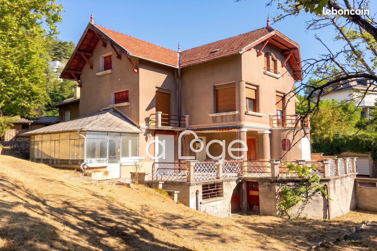 Terrain 9 pièces 242 m² · à Gap · 242 m² · 420 000 €