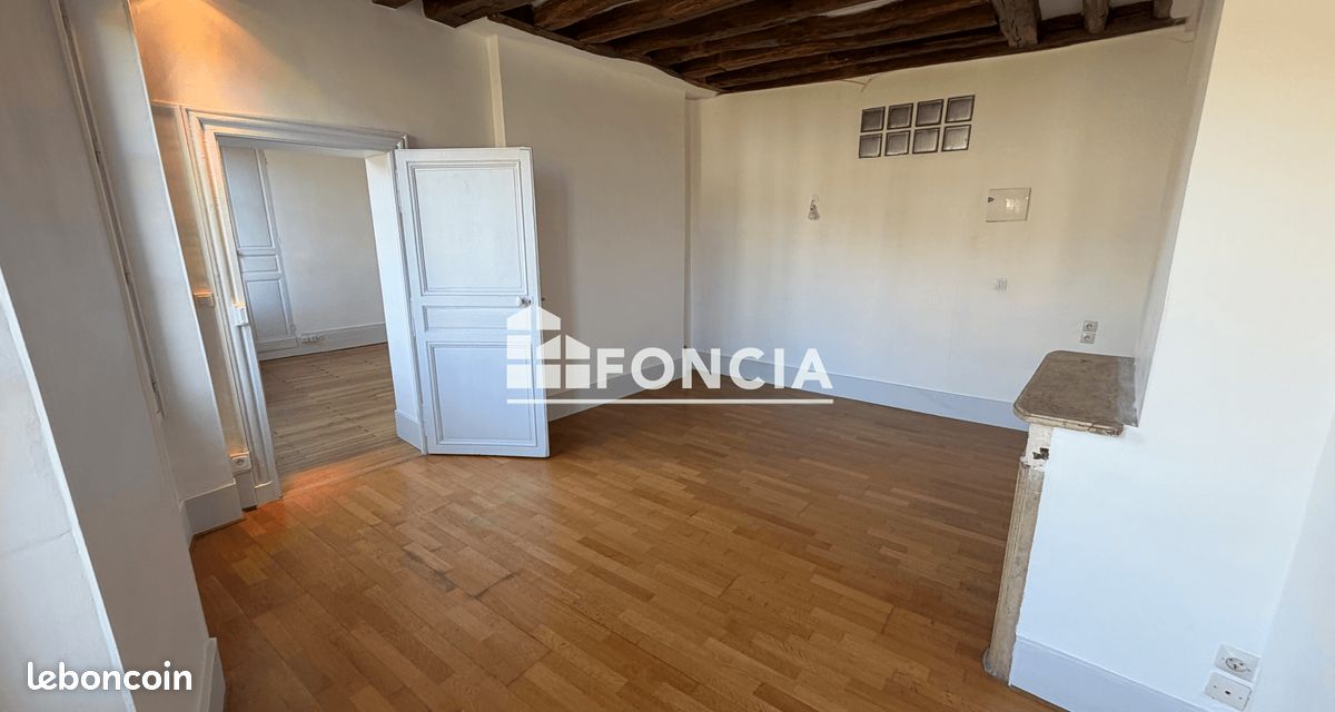 Appartement 2 pièces 49 m² · à Versailles · 49 m² · 1 204 €/mois