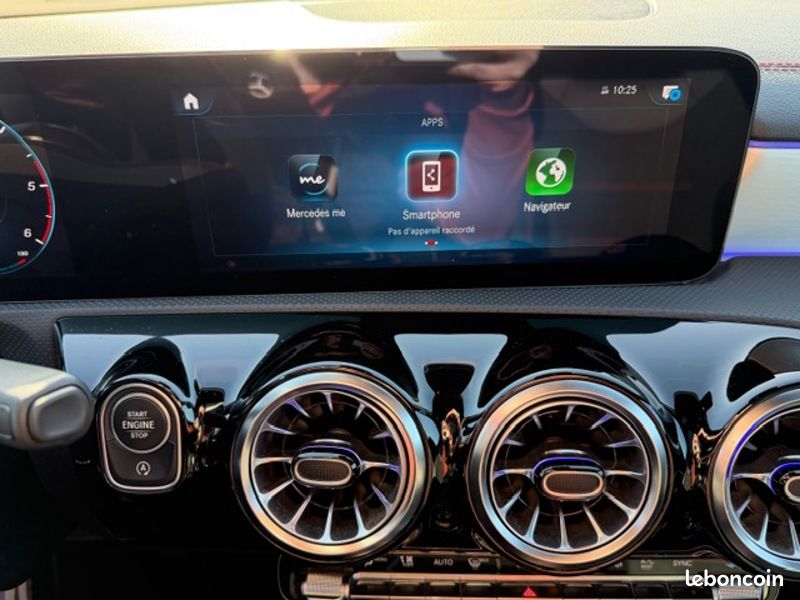 Mercedes CLA Shooting Brake 220 d AMG Line 2.0 190 8G-DCT Toit ouvrant Carplay (image 31)