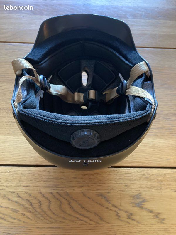 Casque vélo Bern Urban Watts Classic - Équipements vélos