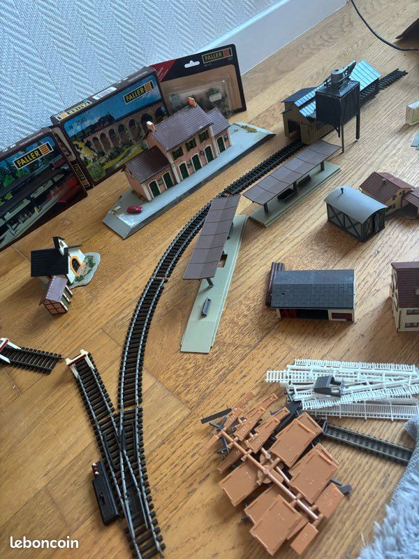 FALLER Accessoires Pour Modélisme Ferroviaire – Décoration De Réseaux, Set Complet, Fabrication Allemande