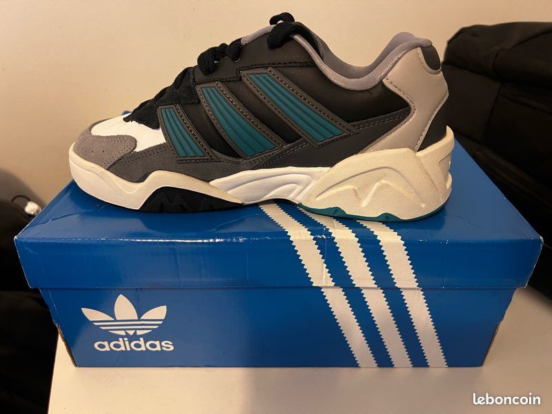Adidas (image 1)