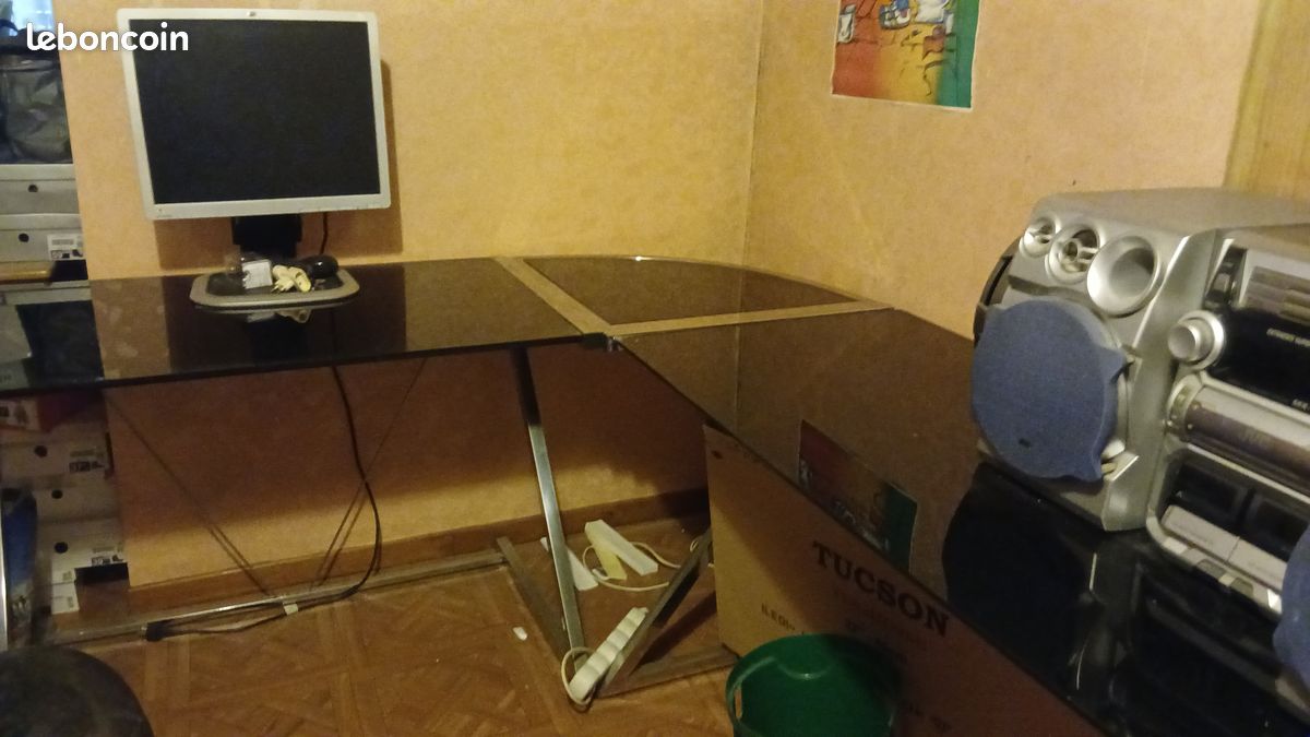 Bureau d'angle en verre (image 1)