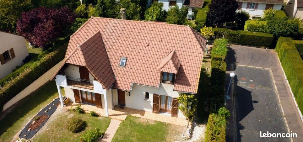 Maison 6 pièces 153 m² · à Romilly-sur-Seine · 153 m² · 259 000 €
