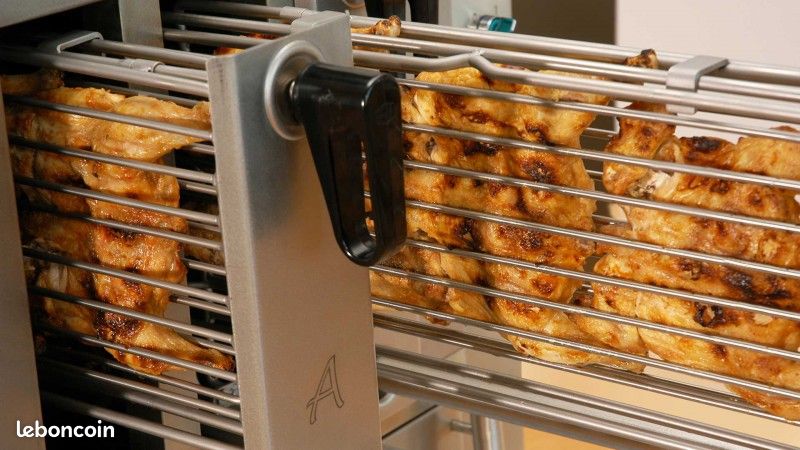 PROMO GRILL VERTICAL GRESILVA 3 BRAS – Rôtir, Braiser, Griller, Crapaudine | Haute Performance, Qualité Supérieure | Idéal Rôtisserie, Restaurant, Boucherie, Snack, Supermarché, Hôtel (image 3)