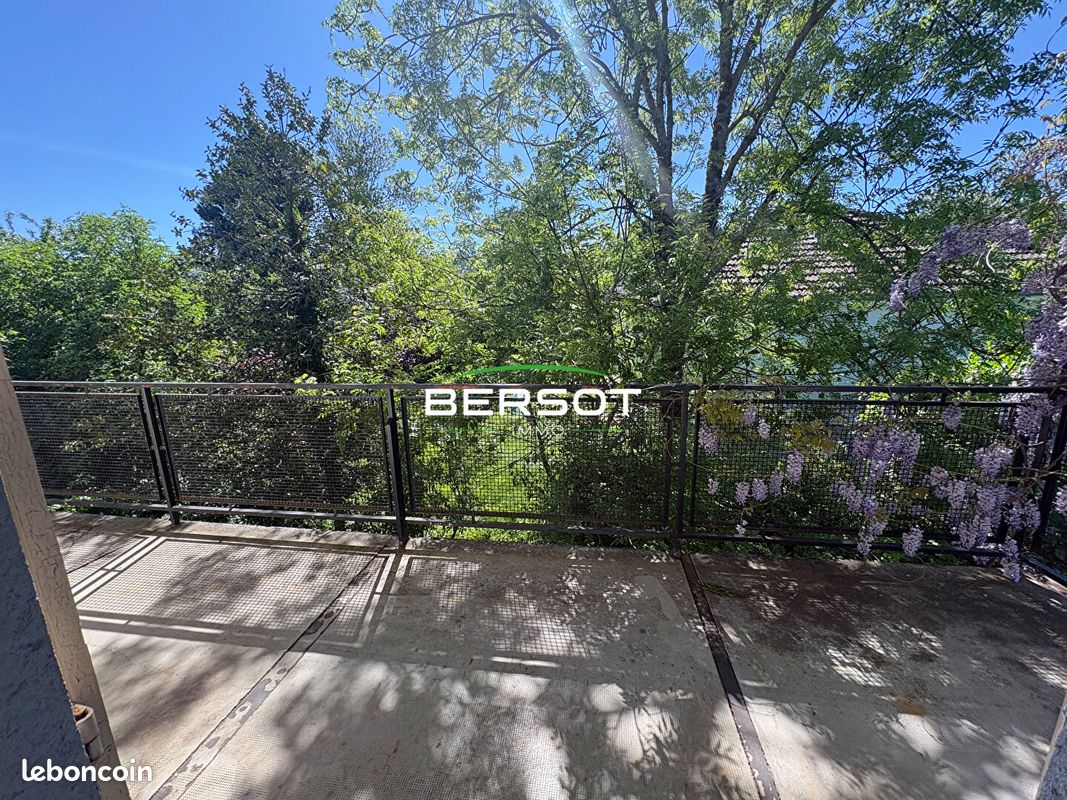Maison 8 pièces 157 m² · à Besançon · 157 m² · 368 000 €