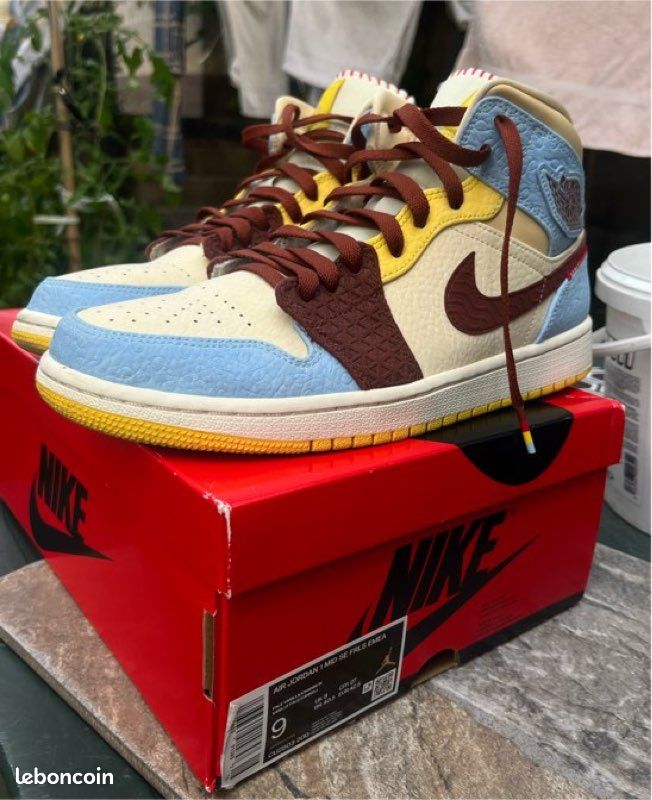 Chateau Rouge Air Jordan Mid Jaune Fleur Jordan Mid Se Fearless