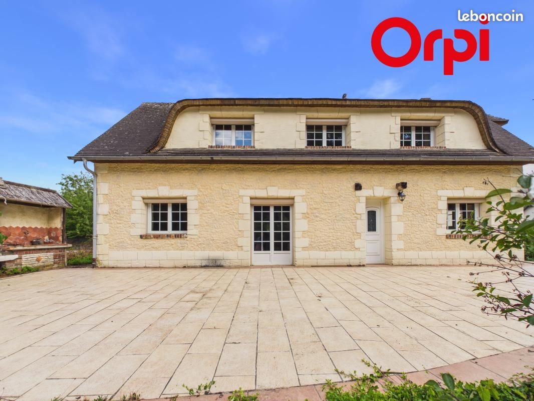 Maison 5 pièces 149 m² · à Menneval · 149 m² · 200 000 €