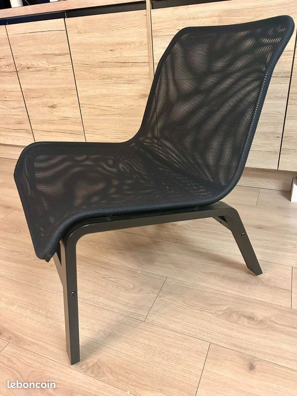 Fauteuil noir (image 4)