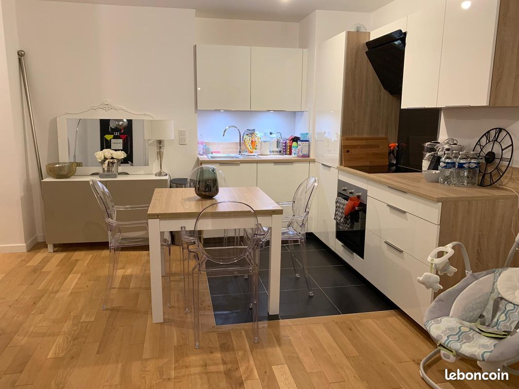 Appartement 3 pièces 60 m² · à Puteaux · 60 m² · 1 390 €/mois
