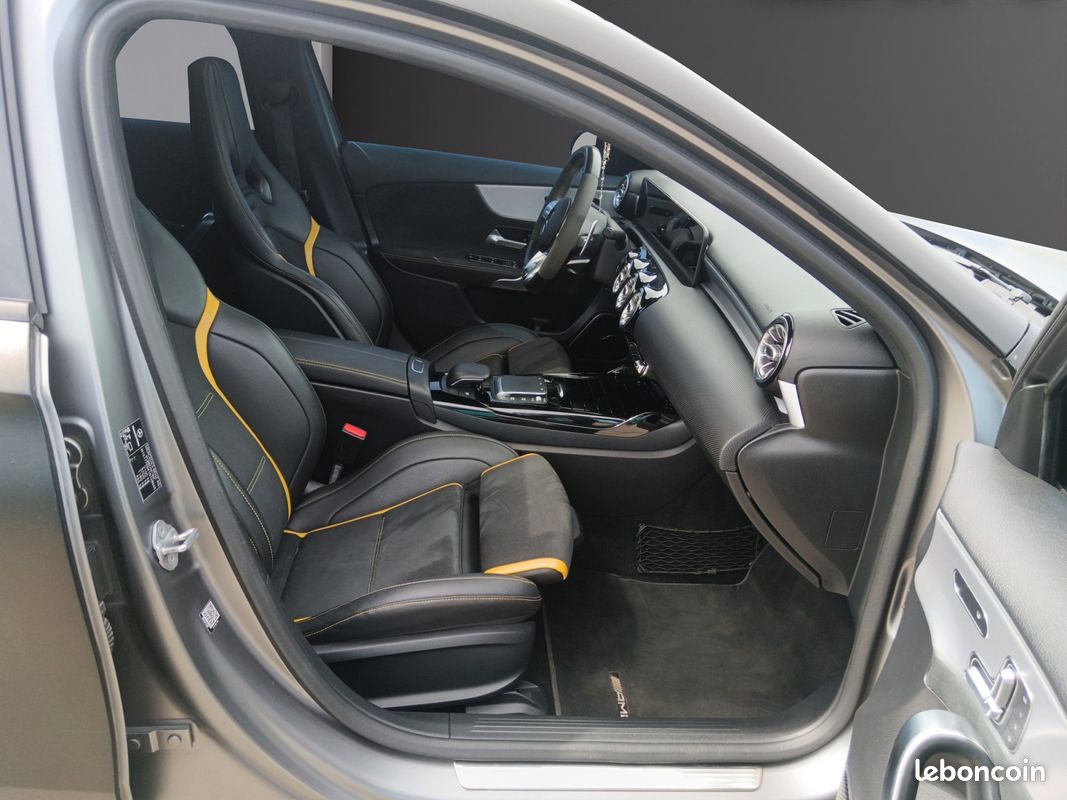 MERCEDES CLASSE A 45 S AMG 8G-DCT Speedshift 4Matic Toit Ouvrant Garantie 12 mois (image 10)