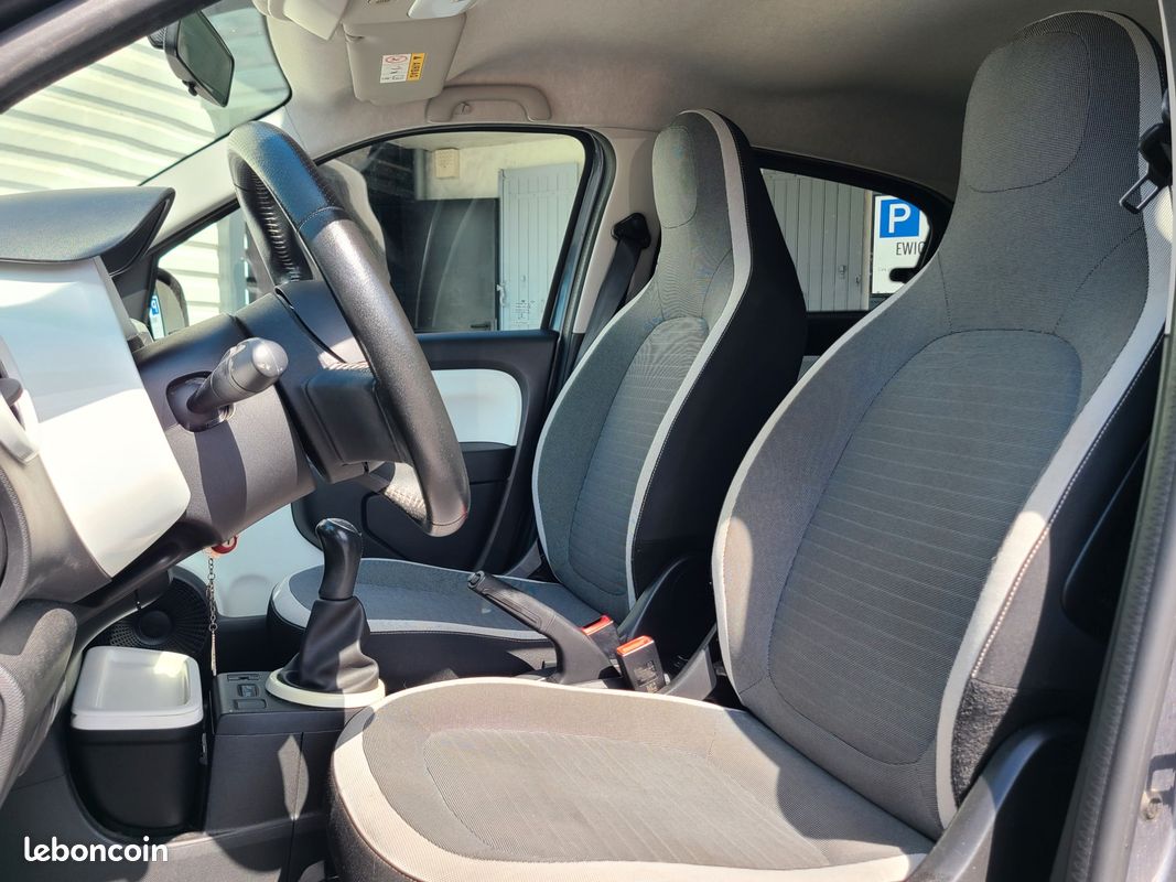 RENAULT TWINGO 1.0 SCE 70 INTENS/ MOTEUR A CHAINe (image 5)