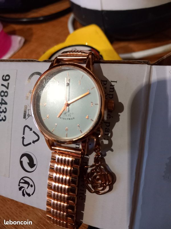 Montre femme (image 2)