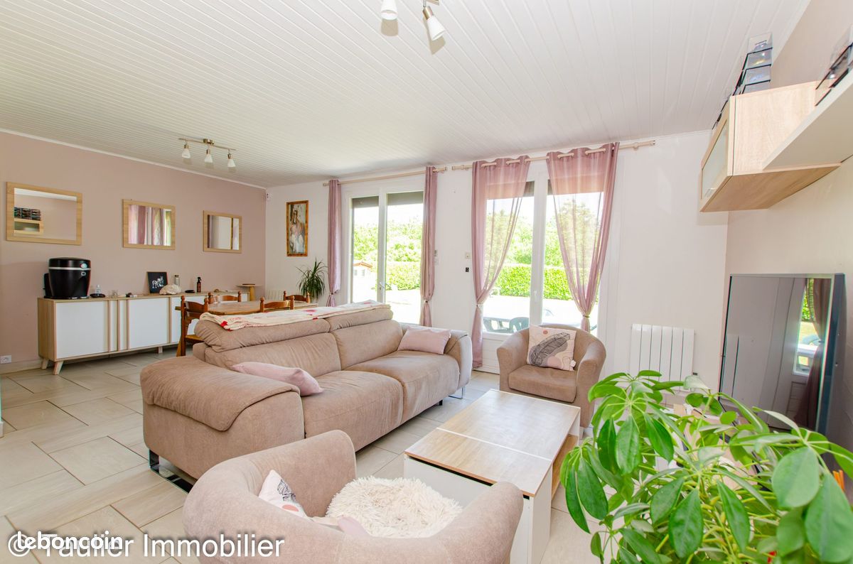 Maison 4 pièces 87 m² · à Chatte · 87 m² · 1 180 €/mois