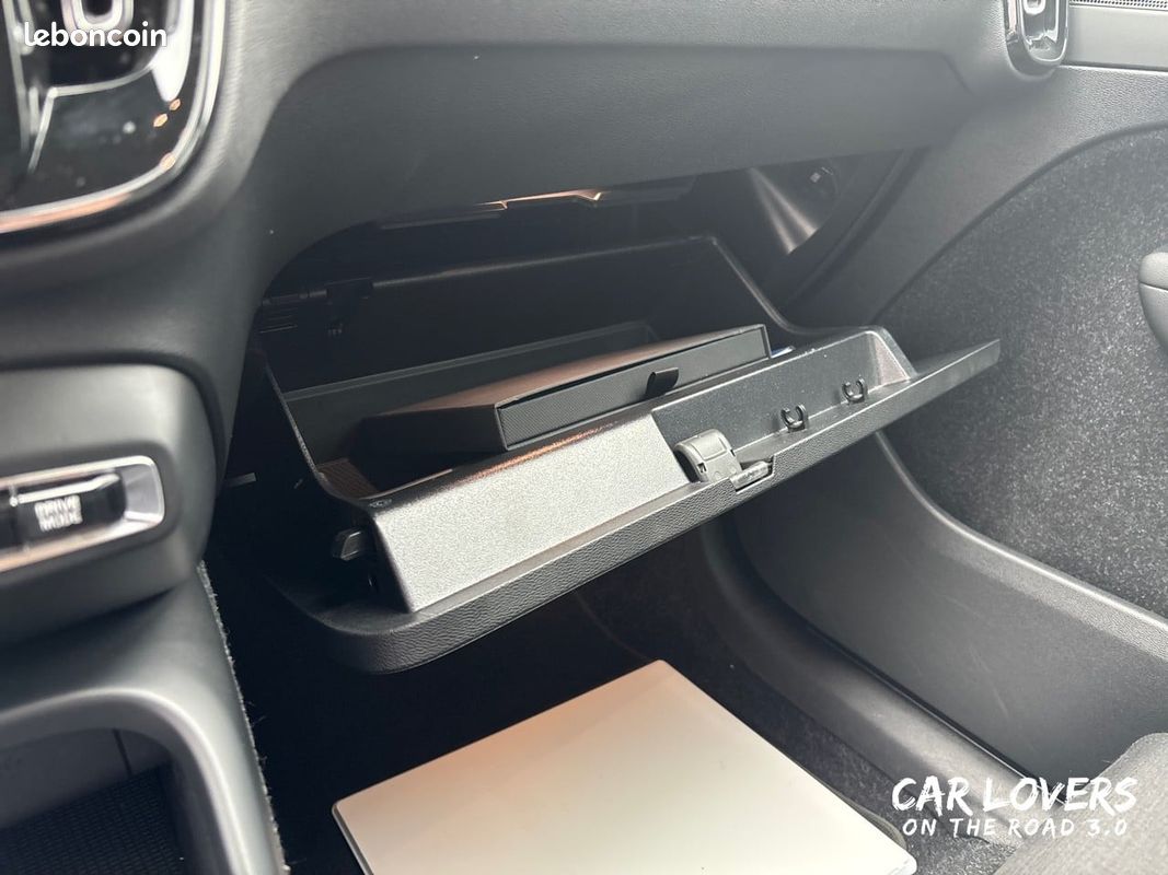 VOLVO XC40 D3 AdBlue 150 ch Geartronic 8 Business (image 25)