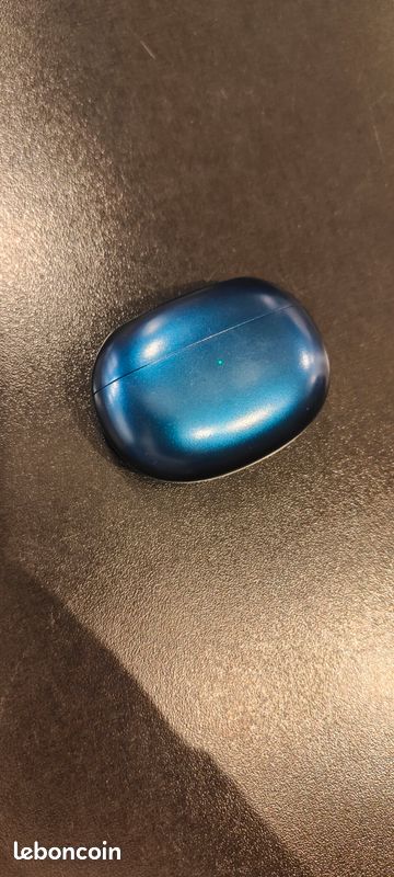 Realme Air buds 3 (image 2)