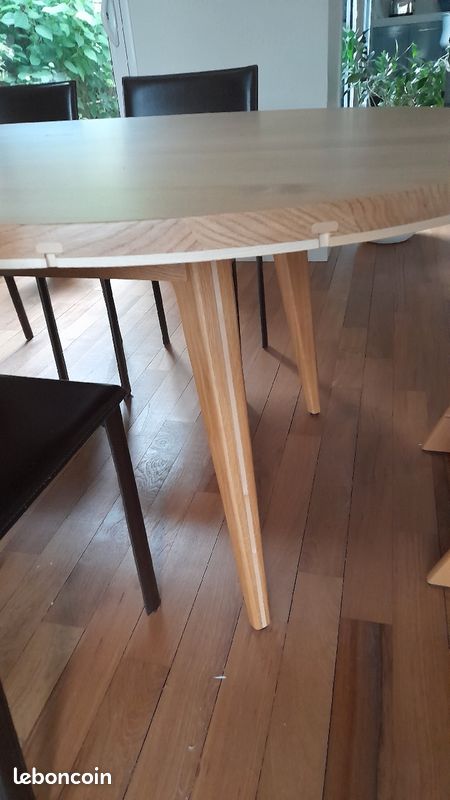 Table salle à manger chêne massif 8/10 personnes (image 3)