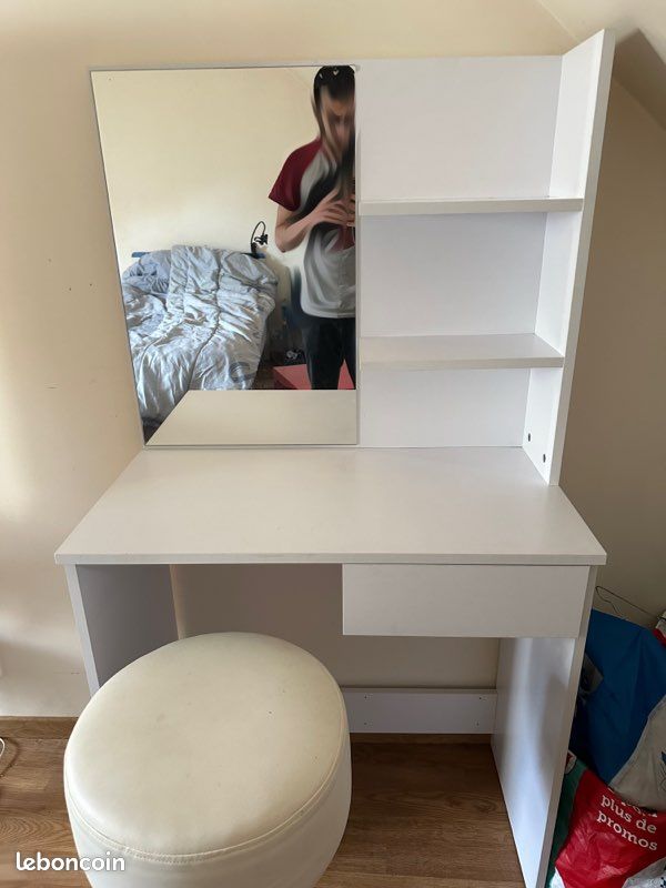 Coiffeuse blanche avec miroir, rangement et tabouret – Très bon état (image 3)