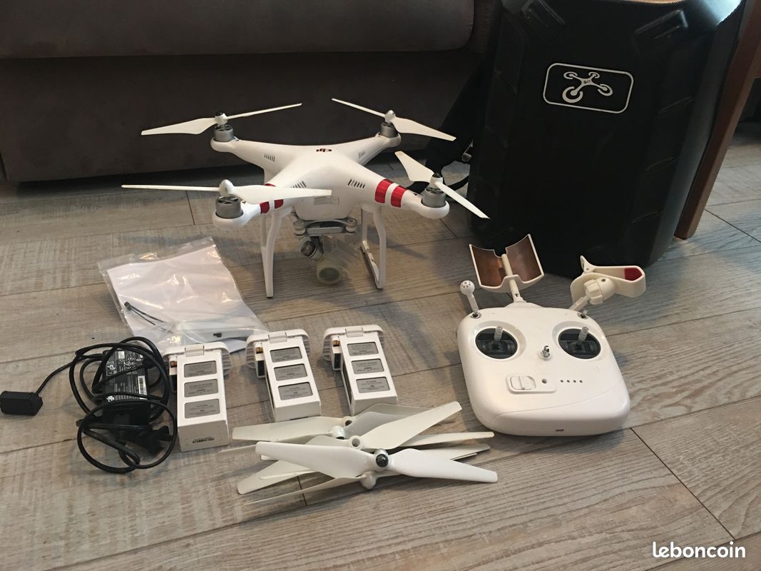 DJI Phantom 3 en bon état avec accessoires (image 1)