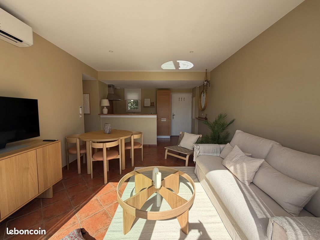 Appartement 3 pièces 52 m² · à Sainte-Maxime · 52,2 m² · 1 700 €/mois