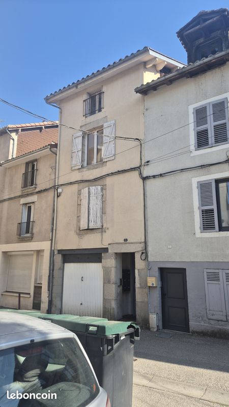 Immeuble 1 pièce 275 m² · à Saint-Junien · 275 m² · 283 000 €