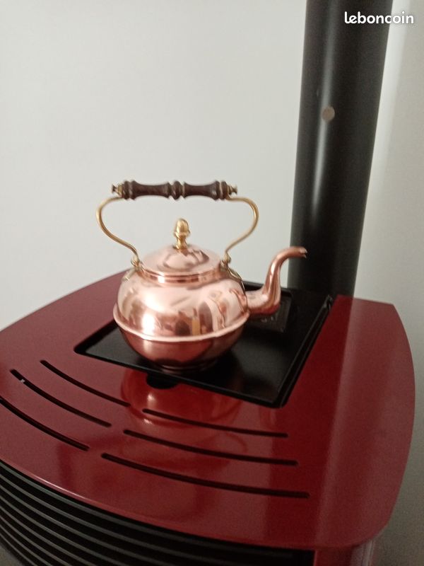 Petite Bouilloire en cuivre ancienne (image 1)