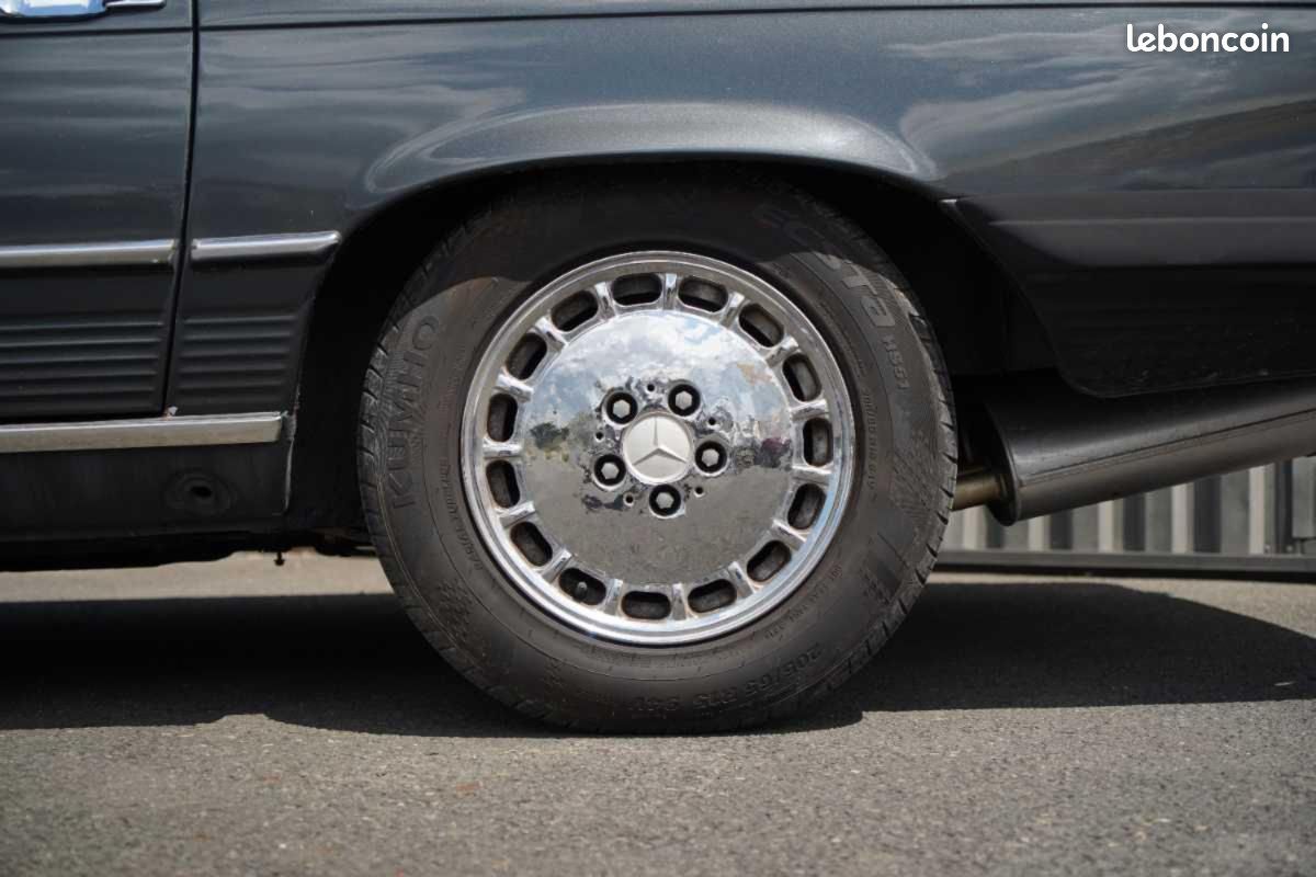 Mercedes 560 SL (image 16)