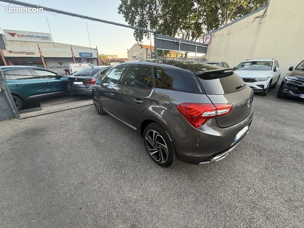 DS 5 BlueHDi 180 SetS EAT6 Sport Chic (image 4)