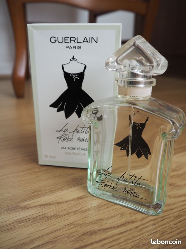 Flacon de Parfum vide Petite robe noire Guerlain Collection