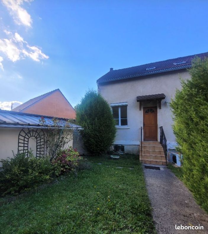 Appartement 3 pièces 66 m² · à Verneuil-en-Halatte · 66 m² · 890 €/mois
