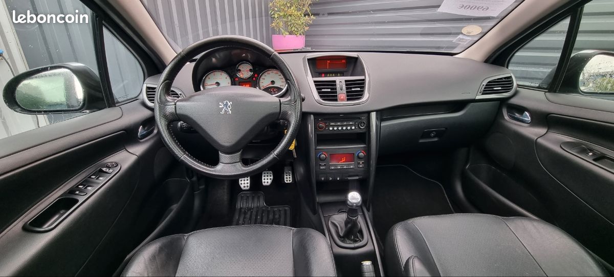 PEUGEOT 207 1.6 THP 16V 150cv FELINE (image 4)