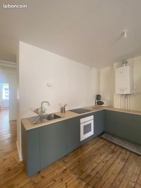 Appartement 3 pièces 79 m² · à Saint-Étienne · 79 m² · 720 €