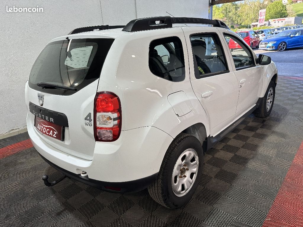Dacia Duster 1.5 dCi 110 4x4 Lauréate +ATTELAGE (image 7)
